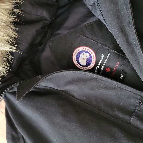 Canada goose parka - Picture 2 of 4